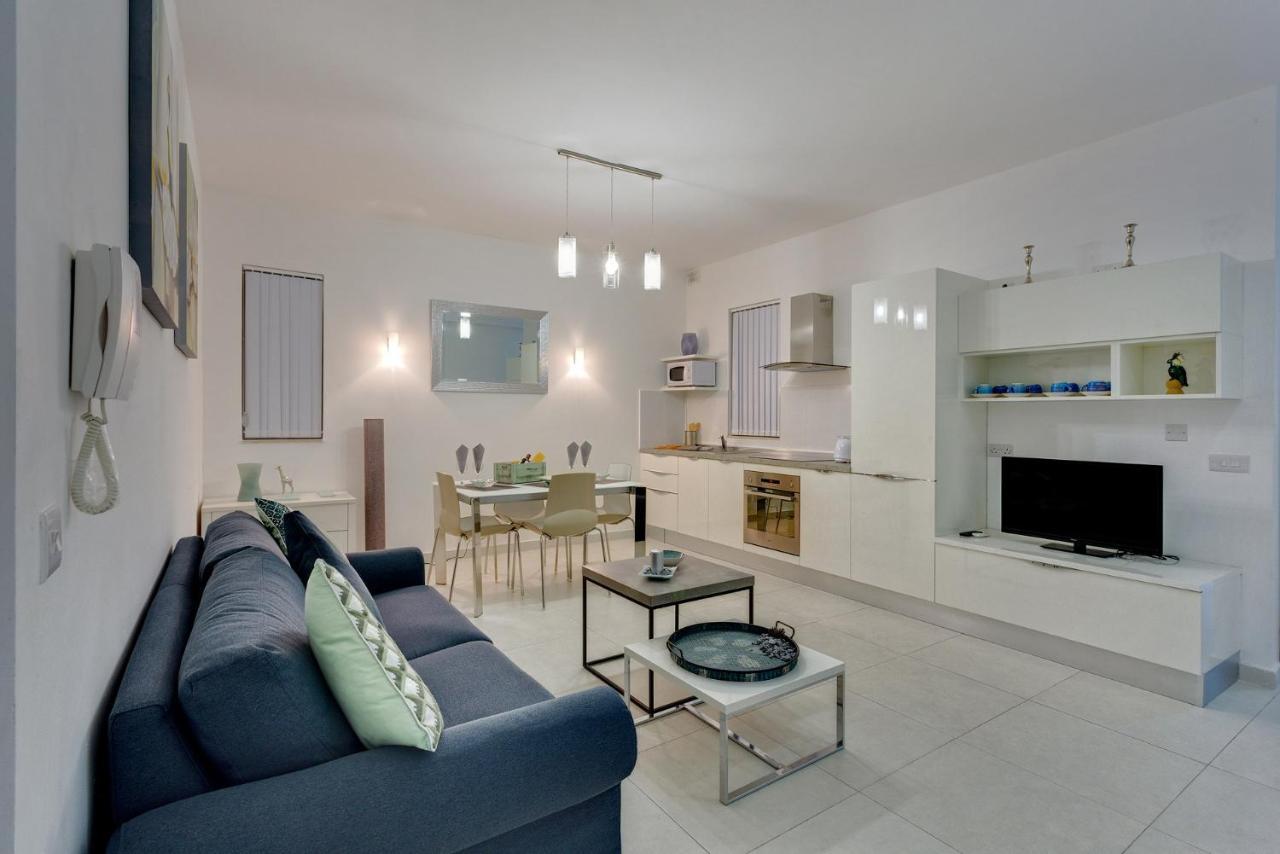 Modern Apartment In The Best Location, Perfect For Families Sliema Extérieur photo