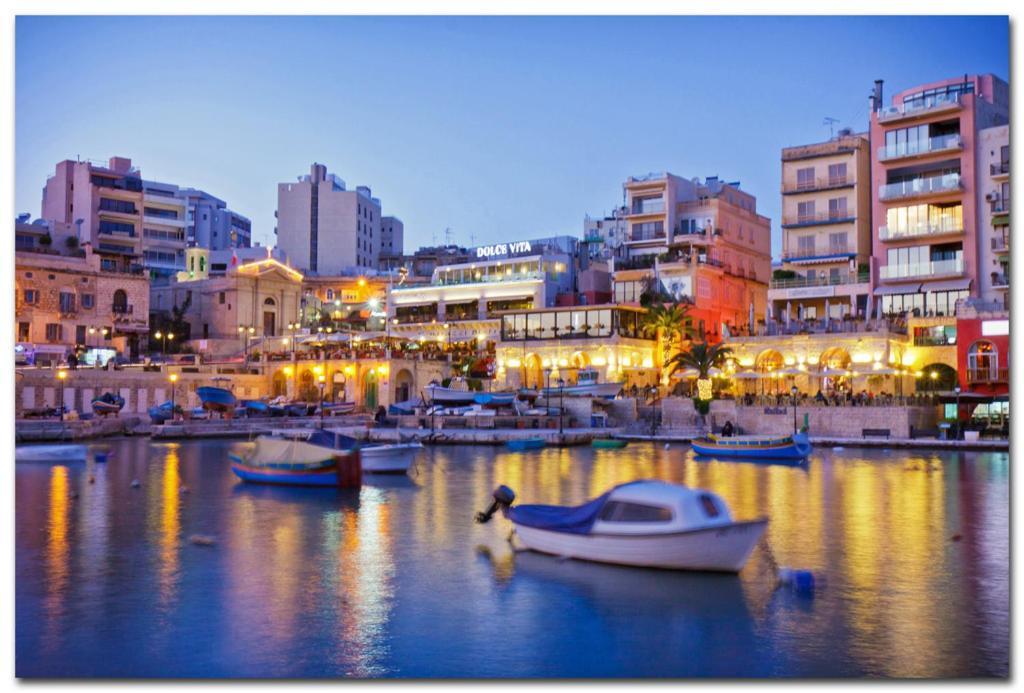 Modern Apartment In The Best Location, Perfect For Families Sliema Extérieur photo